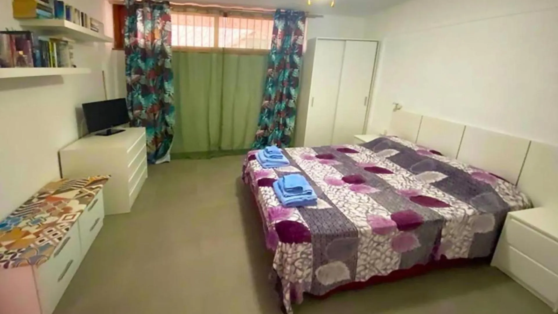 Appartamento Primo Piano Con Vista Piscina E Parziale Vista Mare Costa Adeje  Spanien